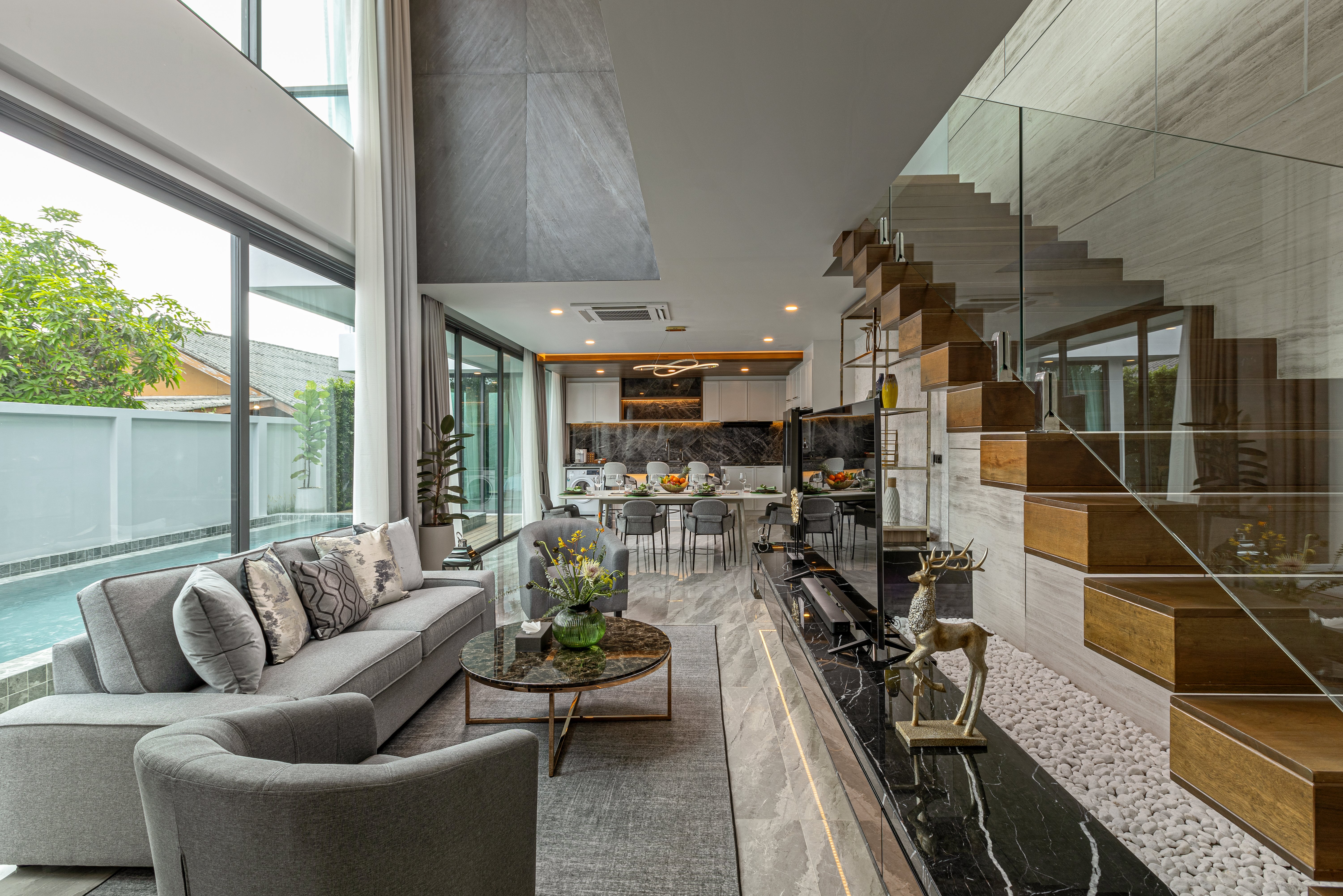 Mandla Revelle Villa 8